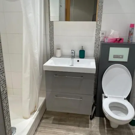 Apartmán Charmant 2 Pieces Dans Centre De